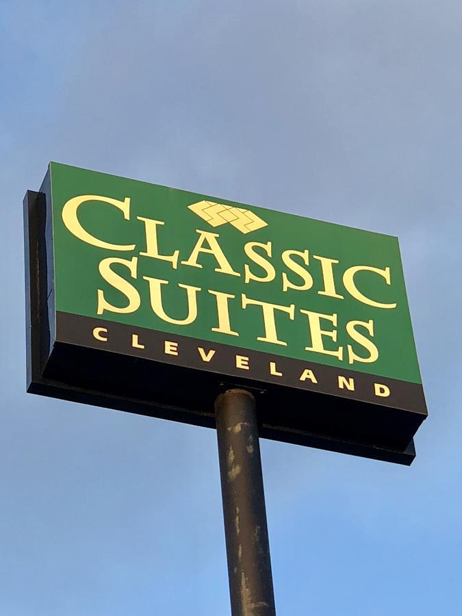 Classic Suites - Cleveland Bagian luar foto