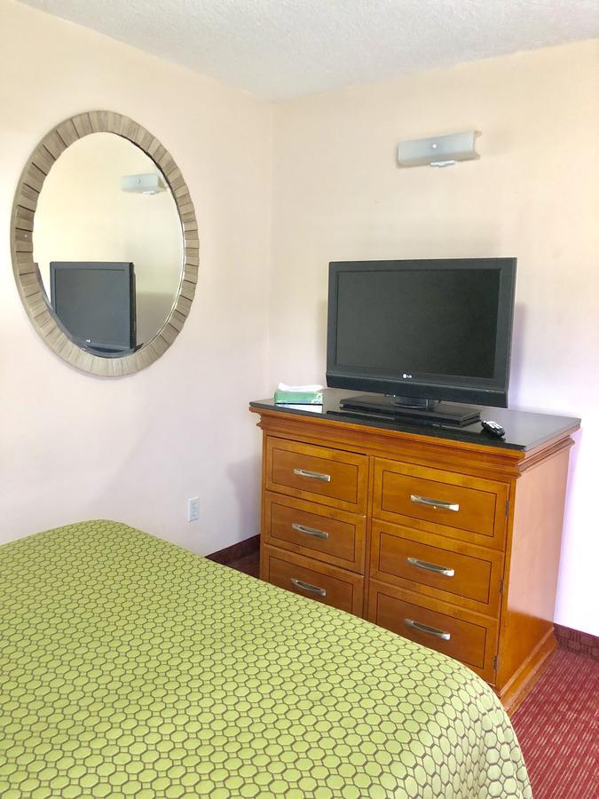 Classic Suites - Cleveland Bagian luar foto